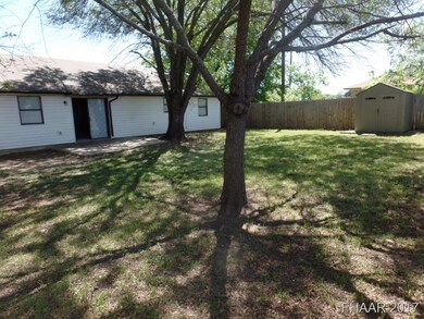 901 N 4th St, Copperas Cove, TX 76522 - photo 4