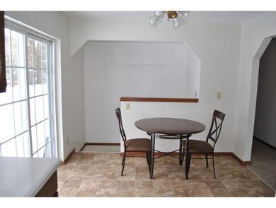 5554 Colleen Cir, Fitchburg, WI 53711 - photo 6