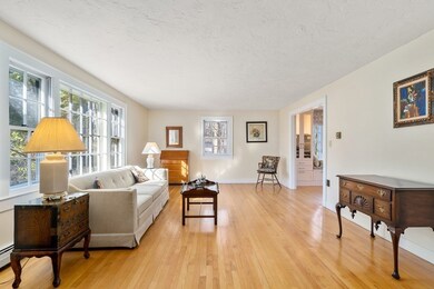 56 Brunnell Dr, Holden, MA 01520 - photo 4