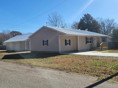 1926 G St NW, Miami, OK 74354 - photo 2