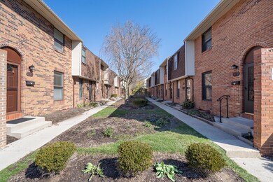 1830_Willoway_Cir_S_Columbus-23