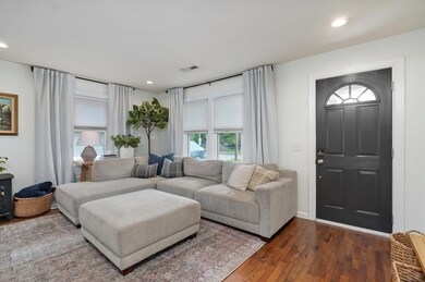 301 E Cherry St-2