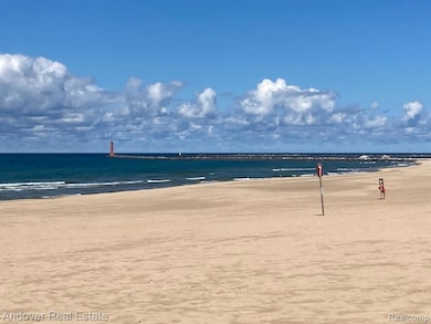 3690 Simpson Ave, Muskegon, MI 49441 - photo 5