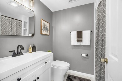 64 Jericho Rd, Weston, MA 02493 - photo 4