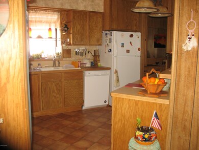 5364 Lazy S Kitchen (3)