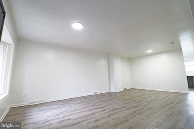 1413 M l King Pedestrian Way, Chester, PA 19013 - photo 3