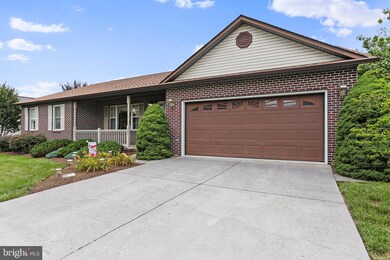 209 W Cedarmeade Ave, Winchester, VA 22601 - photo 5