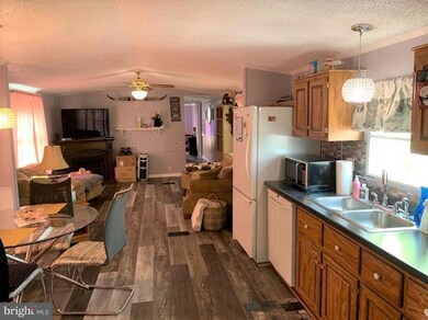 1029 Barberry Ave, Reading, PA 19605 - photo 5