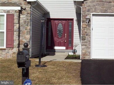 3 Red Wing Dr, Bechtelsville, PA 19505 - photo 2