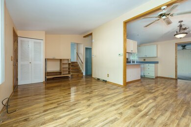 Southland_Dr_727_Portage_49024-5