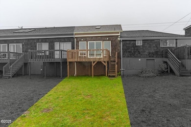 801 NW Coast St unit 2, Newport, OR 97365 - photo 3