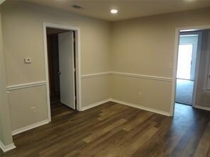 219 Mountainview Dr, Hurst, TX 76054 - photo 4