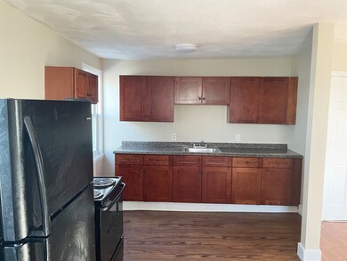 8 Smith St unit 2L, Salem, MA 01970 - photo 2