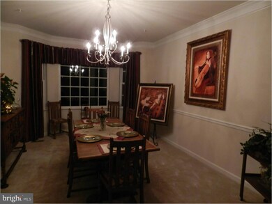 2103 Lake Forest Dr, Upper Marlboro, MD 20774 - photo 5