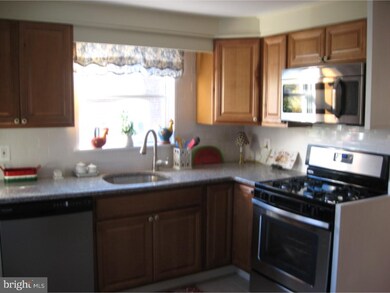 747 Braxton Rd, Ridley Park, PA 19078 - photo 6