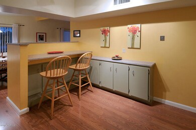 BREAKFAST BAR