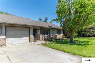 302 Ophir Ave, Lincoln, IL 62656 - photo 2