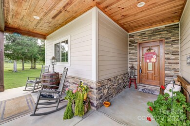 128 Skyland Dr, Statesville, NC 28625 - photo 5