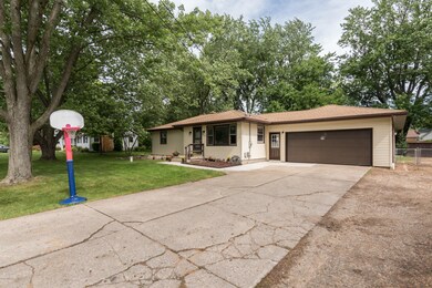 1239 Hillcrest Dr-1