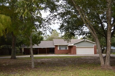 5125 Colonial Dr, Pearland, TX 77584 - photo 4