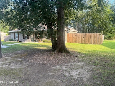 820 Mitchell St, Picayune, MS 39466 - photo 3