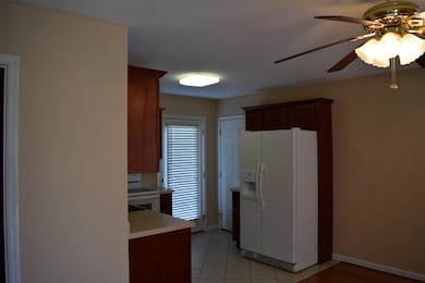 1150 Doak Rd unit B1, Manchester, TN 37355 - photo 2