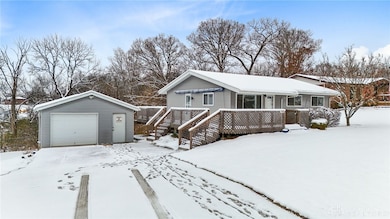 2908 Valleyview Dr, Fairborn, OH 45324 - photo 3