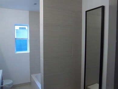 1749 W Heatherbrae Bathroom 3
