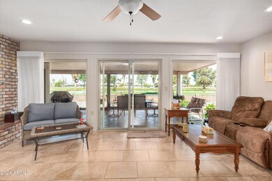 10408 W Mission Ln, Sun City, AZ 85351 - photo 7