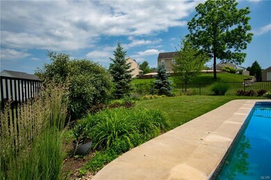 4127 Redbud Dr W, Whitehall, PA 18052 - photo 7