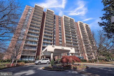 Chelsea Towers unit 713, Bethesda, MD 20817 - photo 2