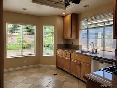 775 Falcon View St, Upland, CA 91784 - photo 5