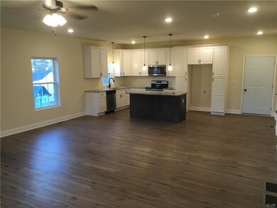 4301 Spruce St, Whitehall, PA 18052 - photo 3