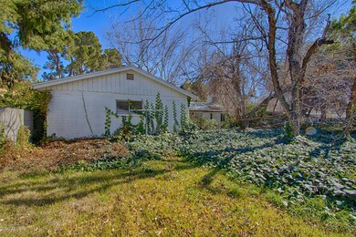 11th Ave. - G2857