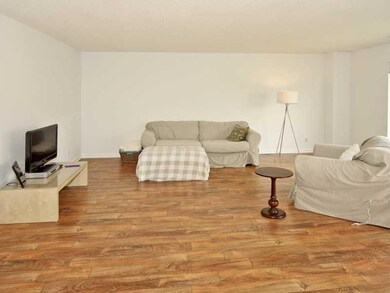 342 Hunters Ln unit D, Carmel, IN 46032 - photo 5