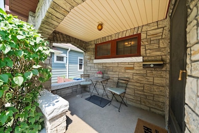 02-Front Porch