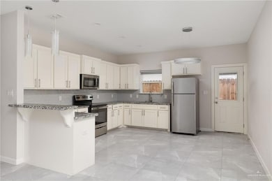 5704 Puffin Ave, Palmhurst, TX 78573 - photo 4