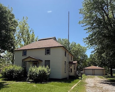 715 W 12th St, Larned, KS 67550 - photo 2