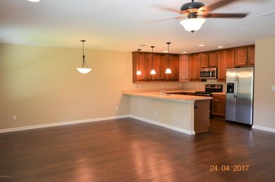 8015 Hilsdale Rd, Jacksonville, FL 32216 - photo 4