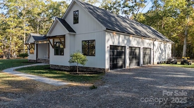 14941 Deer Hollow Dr, Gold Hill, NC 28071 - photo 4