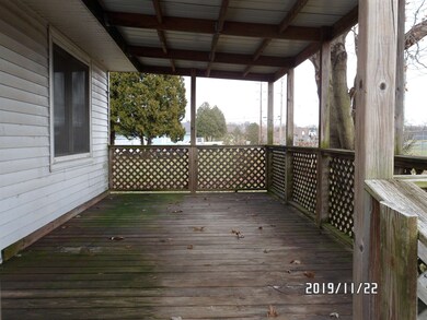 258 S Leedy Ln, Andrews, IN 46702 - photo 4