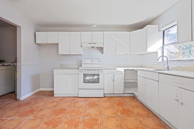 28147 SW 142nd Ct, Homestead, FL 33033 - photo 7