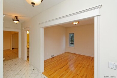 1 Pinecrest Dr, Schenectady, NY 12309 - photo 4