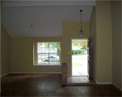 15711 Meadow Village Dr, Houston, TX 77095 - photo 3