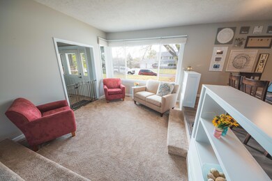 1406 Maycroft Rd, Lansing, MI 48917 - photo 6