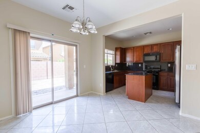 1712 W Green Thicket Way (5)