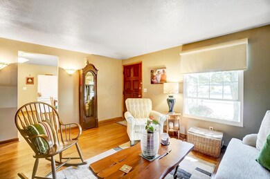 2062 Brookfield Rd, Columbus, OH 43229 - photo 5