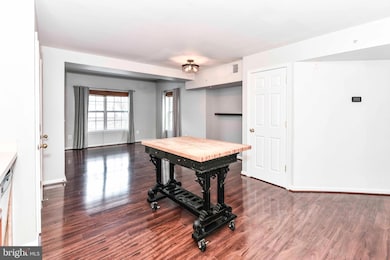 2912 17th St S unit 302, Arlington, VA 22204 - photo 7