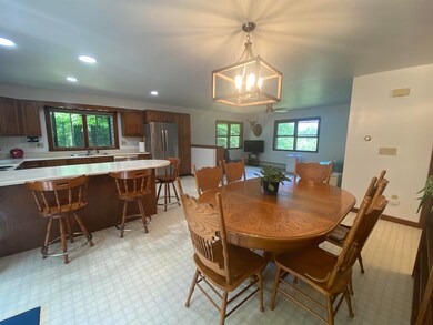 47 Lola Dr, Rutland, VT 05701 - photo 2