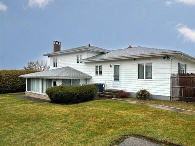 11 Neutaconkanut Rd, Johnston, RI 02919 - photo 2